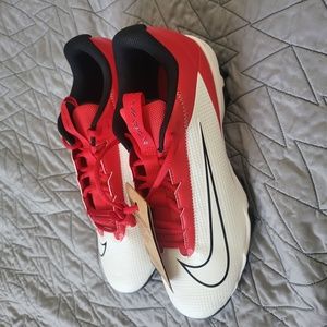 Nike football cleats size 9.5